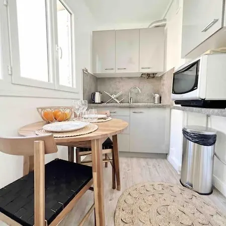 Appartement Le Diderot : 2 Prs, 10 Min Plages, Parking Antibes