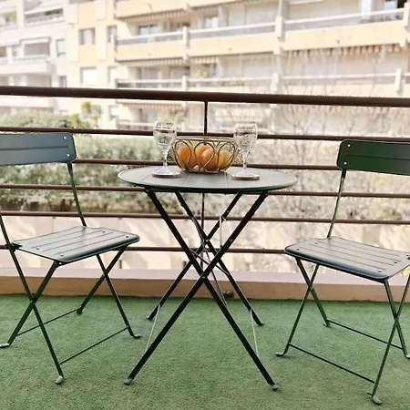 Apartament Le Diderot : 2 Prs, 10 Min Plages, Parking Antibes